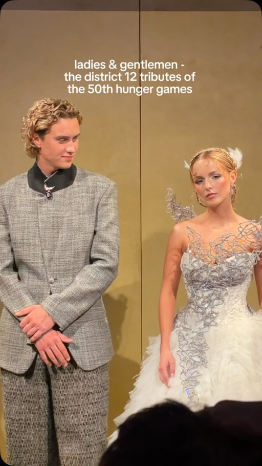 and in Katniss’s dress too?! @thehungergames @lionsgateuk