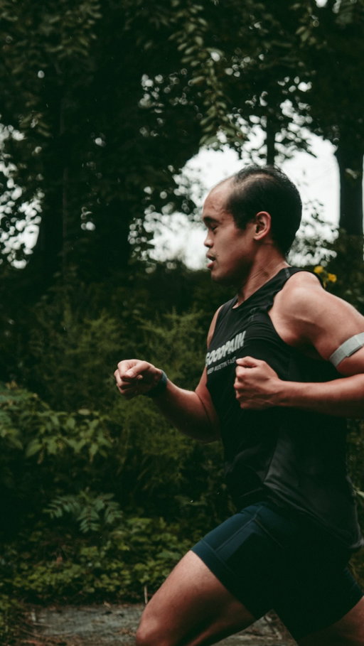 Unconventional tips that got me through a TOUGH marathon training block.

You know I’m going to keep using these tips after such a successful marathon training block I’m currently having.

Never knew that caffeine would be such a hack. Thank you @rev_gum for unlocking potential I thought I never had, and at the RIGHT time with the packs you’ve given me!

Use code WILBS for 20% off @rev_gum with the link in bio!