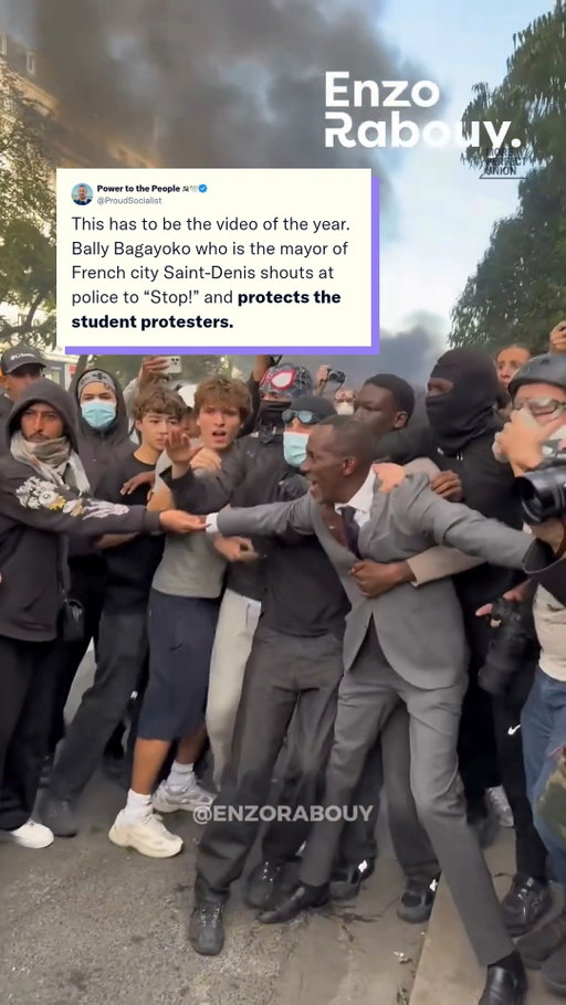 The mayor of Saint-Denis, Bally Bagayoko, stood in front of student protestors to defend them from police.

🎥: @enzo.rabouyy