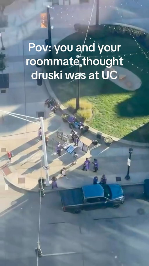 Get Druski some snag asapppp 😞

#universityofcincinnati #fyp #viral #vibes #druski