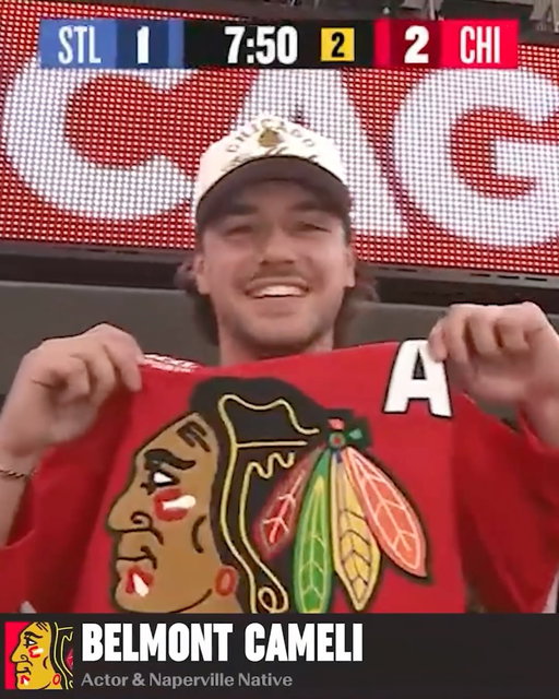Garrett Graham may play for the Bruins, but @belmontcameli’s heart belongs to the Blackhawks! ♥️