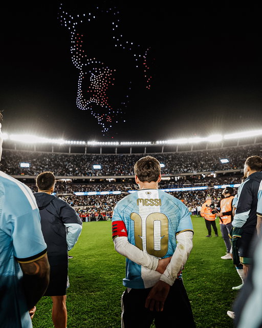 #AD10S 🐐

𝙔 𝙜𝙪𝙖𝙧𝙙𝙤 𝙚𝙣 𝙢𝙞𝙨 𝙤𝙟𝙤𝙨 𝙩𝙪 𝙪́𝙡𝙩𝙞𝙢𝙖 𝙢𝙞𝙧𝙖𝙙𝙖 
𝙈𝙚 𝙫𝙤𝙮 𝙚𝙨𝙥𝙚𝙧𝙖𝙣𝙙𝙤 𝙡𝙖 𝙥𝙧𝙤́𝙭𝙞𝙢𝙖 𝙟𝙪𝙜𝙖𝙙𝙖