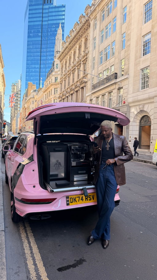 SPILL THE BEAN with @vasjmorgan ☕️
The aftermath of fuelling London Fashion Week in the Joe x @bentleymotors Bentayga is here. In this episode, we picked up @iamamyjackson, @jessglynne, @leomieanderson & @jodiesmith for coffee, catch-ups and the fashion week insider beans worth spilling...