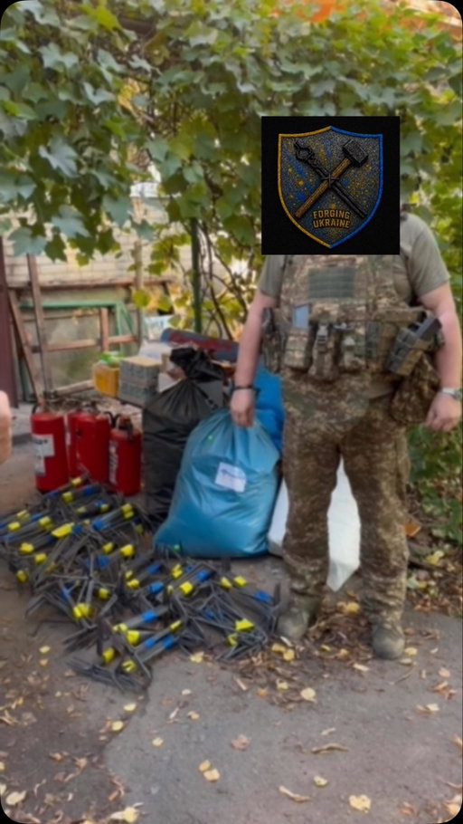 Thanks to our supporters to the people we support 🇺🇦
All filmed in the last week 🗓️
We need more steel⚒️

Support at Forgingukraine.com 💻

#ukraine #blacksmith #supportukraine #blacksmithing #metalwork 
Ska