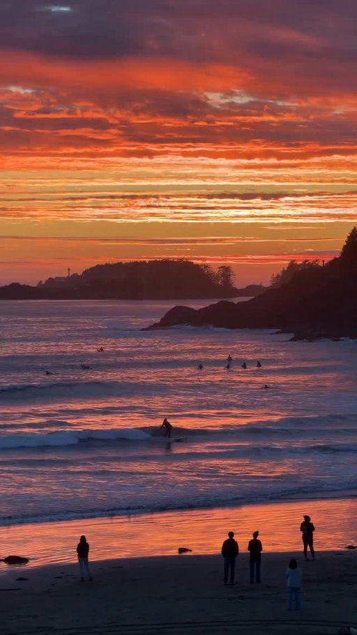 The kind of evening you wish could last a little longer. 🌅

Credit: @pacificsands 

#exploreBC