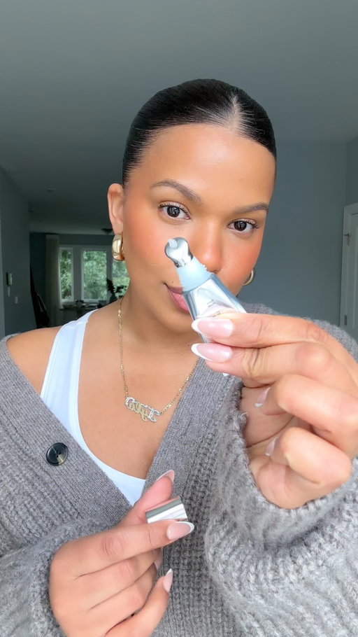 of course I matched my outfits to my favorite @eadem.co Le ChouChou Mini Lip Balms - 3 shades, 3 different looks, lips always soft and moisturized #eadempartner @sephora