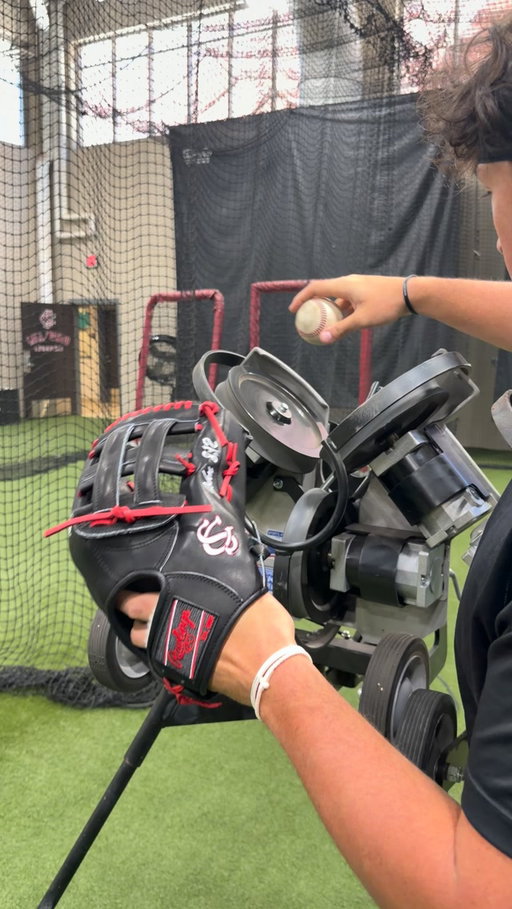 2027 SZN Loading… 🔋🔋

@rawlingssg x @gamecockbaseball 

#TeamRawlings