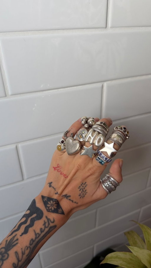 y’all have been ASKING for this one - here’s how I organize + store all my purses / bags / jewelry / sunglasses etc. 🌟 ILY happy organizing 

🏷️
purse storage bag organization jewelry maximalist style fashion inspo closet organize diy storage hacks