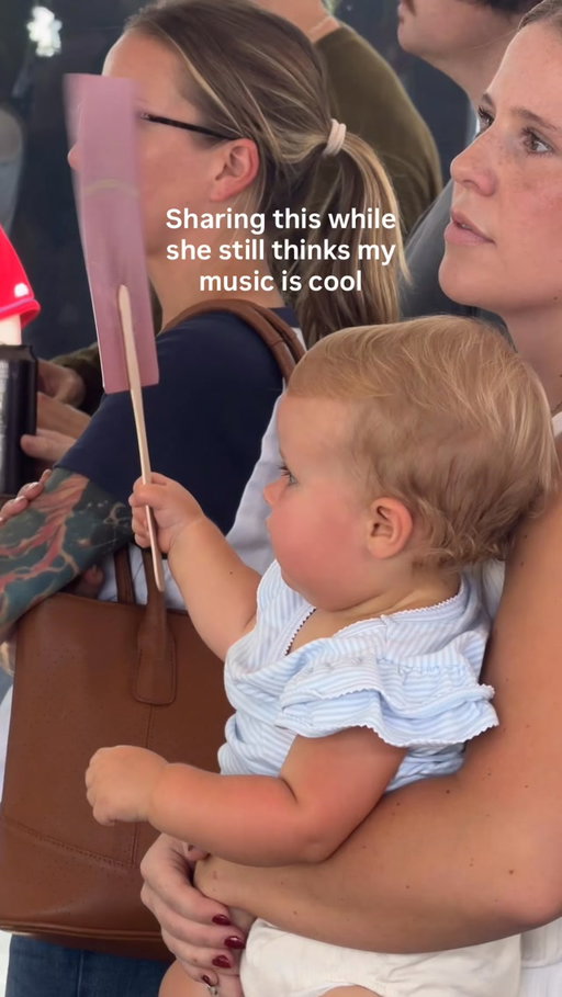 Sweet girl loves a telecaster