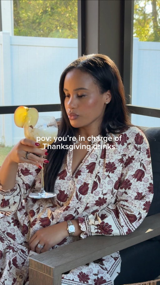 anyone else forever assigned drinks on Thanksgiving?! 😂 Apple Cider Hugo Spritz pls! DRINK for everything I used!! 

1 oz @stgermaindrinks 
2 oz apple cider
3 oz @lamarcaprosecco 
1 oz @sanpellegrino_us 
Apple slices
@mccormickcorp Cinnamon stick

https://liketk.it/6pmz9

#thanksgiving #falldrinks #drinkrecipe #hosting #homemaker