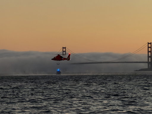 Coast Guard kicking off Fleet Week with a basket drill.

Thank you for your service. @uscg #coastguard #fleetweeksf