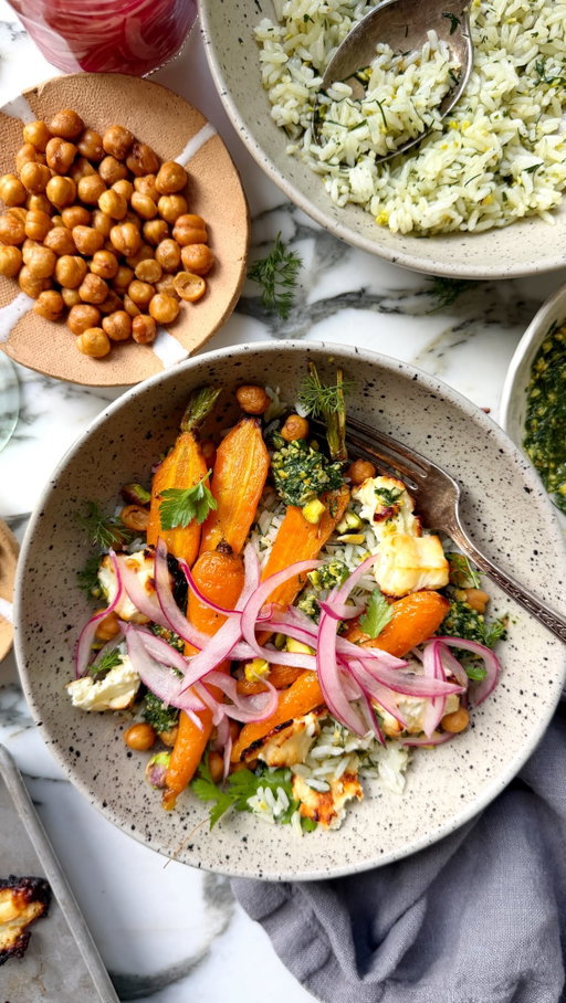 Another sneak peek from Pop of Flavor, this time from the Herby section! 

Meet my go-to grain bowls, starring a bright dill pistachio pesto, roasted carrots, pickled onions, and crispy roasted feta. The pesto gets used two ways because one way simply wasn’t enough. 

Pop of Flavor comes out next week (!!!) comment BOOK to preorder now ✨

#loveandlemons #cookbook #grainbowls #healthyrecipes #vegetarianrecipes