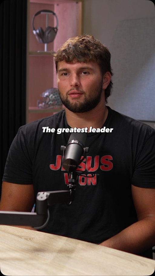 Leader = Servant ✝️

Ohio State Football OL Carson Hinzman joins The Walk Podcast’s Buckeye Revival series now available on all platforms!

#ohiostate #ohiostatefootball #ohiostatebuckeyes #buckeyes
