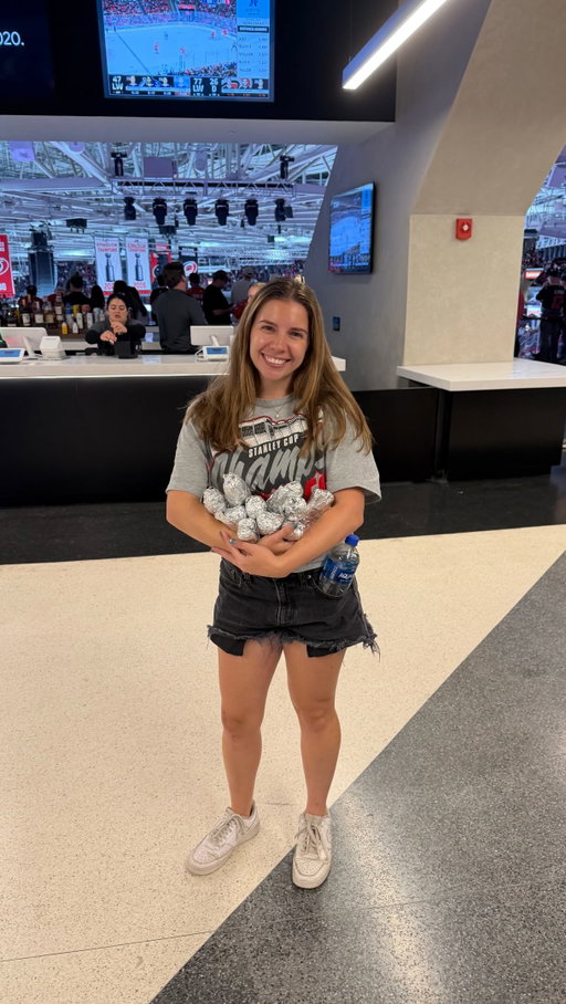 $2 hot dog night for the @canes game is dangerous. I think because the other team scored 2 I can subtract that from the canes points so I was only one hot diggity dog short 

@lenovocenter @canes 

#raleighnc #carolinahurricanes #raleigh #hotdog