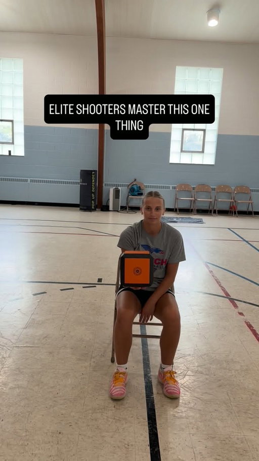 We love to use @formbasketballtrainer for our shooting warm up because it helps guide proper shooting mechanics and build muscle memory 
#basketballneverstop #basketball #basketballseason #basketballskills