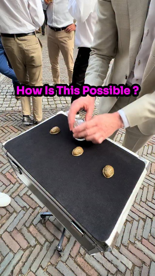 🤔 Watch Twice To See It!
#magic #reels #magictricks #explore #foryou