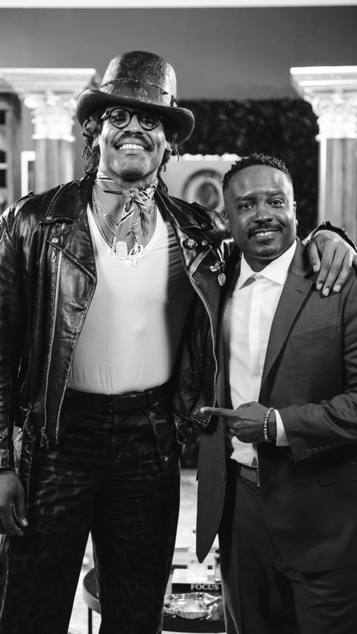 Y’all know the face, the voice, and the CLASSICS! 👀🎬 @itsjasonweaver joins @cam for a new episode of Funky Friday, and trust us, this is one you don’t want to miss!

From iconic roles to stories you haven’t heard before, we’re getting into it all. 🔥

🎙️ The new episode is OUT NOW! Comment “Funky” below if you want the link to the show sent to you! 🤟🏽