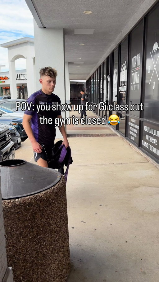 POV: you show up for Gi class but the gym is closed 😂
.
.
.
#jiujitsu #bjj #foryoupage