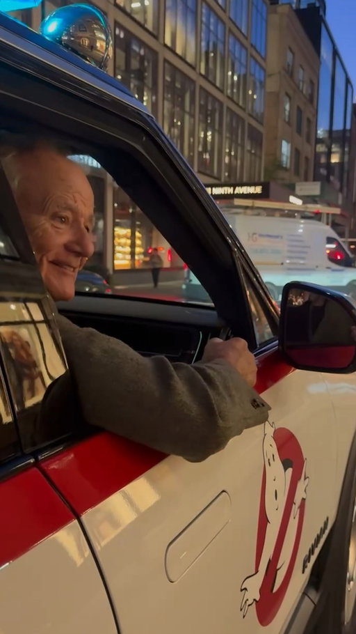 Look who stopped by! Bill Murray joined us to celebrate the launch of Ghostbuster Halloween mode and decided to take the Ecto-R1 out on patrol. 👻