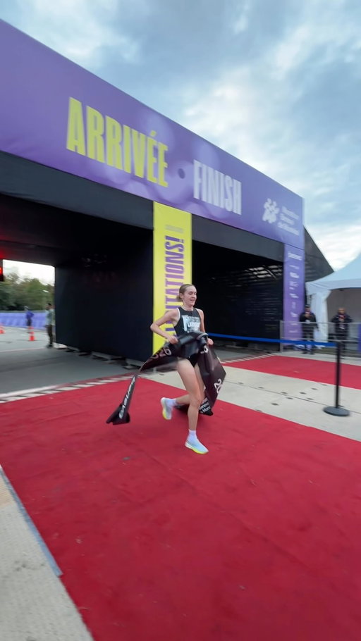 Le Mile @on a sa championne! 

Sabrina Lavigne vient de mettre le feu au Mile ON et repart avec la victoire. @sab_lavigne 

4 min 59 sec 😮‍💨 Rapides, rapides.

🏁CHAMPIONNATS QUÉBÉCOIS DE MILE de la coupe Québec Route 2026 @athletismeqc