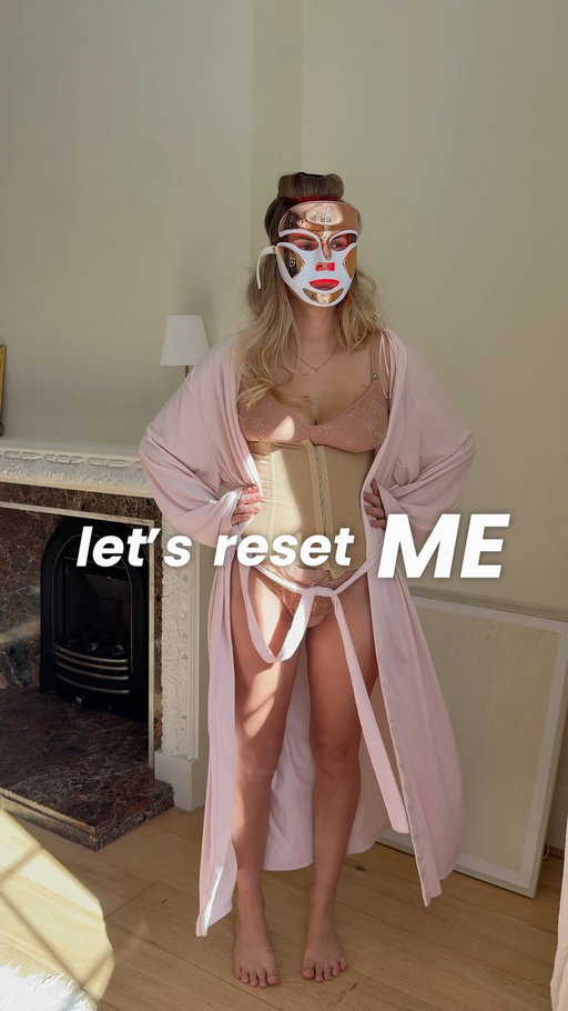 The house can wait. It’s *me* that needs a reset 😂

Hitting the 4 month sleep regression and I am TIRED. Determined to not lose the plot & making myself feel better with an outfit that makes me feel nice 💕

Comment SHOP for the links sent straight to your DMs!

>>> https://liketk.it/6pygd