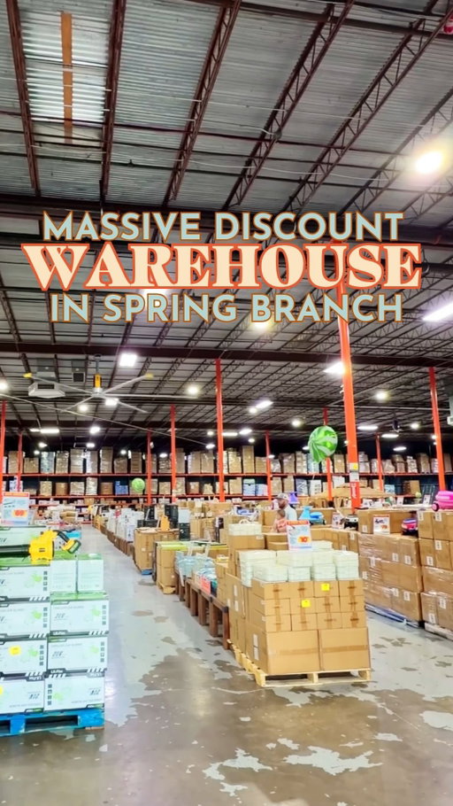 MASSIVE DISCOUNT WAREHOUSE 🏠✨Have you been to @thebodegaoutlet?! This place is dangerous...but in the best way. We’re talking furniture, appliances, home renovation essentials, toys, clothes, and so much more. Be prepared to leave with a cart full of stuff you didn’t know you needed because the finds and prices are insane! 

If you love a good deal and love discovering things you didn’t know existed, add this place to your list!
——
📍 @thebodegaoutlet (Spring Branch, 7700 Kempwood Dr)

#houstontexas #houstondeals #thingstodoinhouston