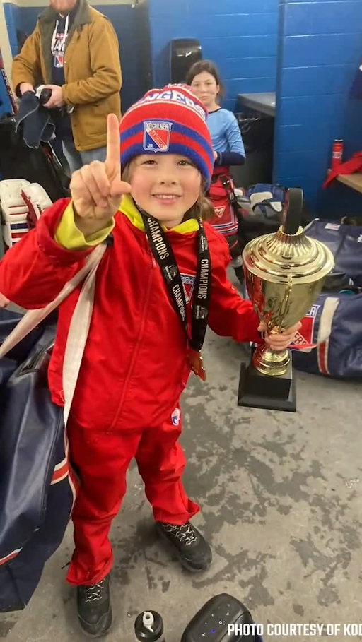 For Harrison ❤️
ㅤ
The @Saginawspirit and @OHLRangers honoured Harrison Yoshy ahead of puck drop on Ice Out Cancer night.