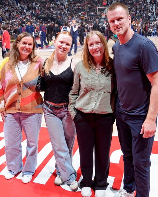 #Canucks Co-President Daniel Sedin & family in attendance for @raptors in Vancouver! 👏

#VanAsOne