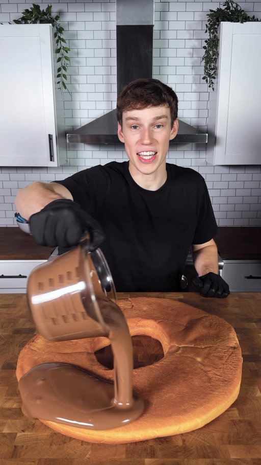 making a giant donut 🍩