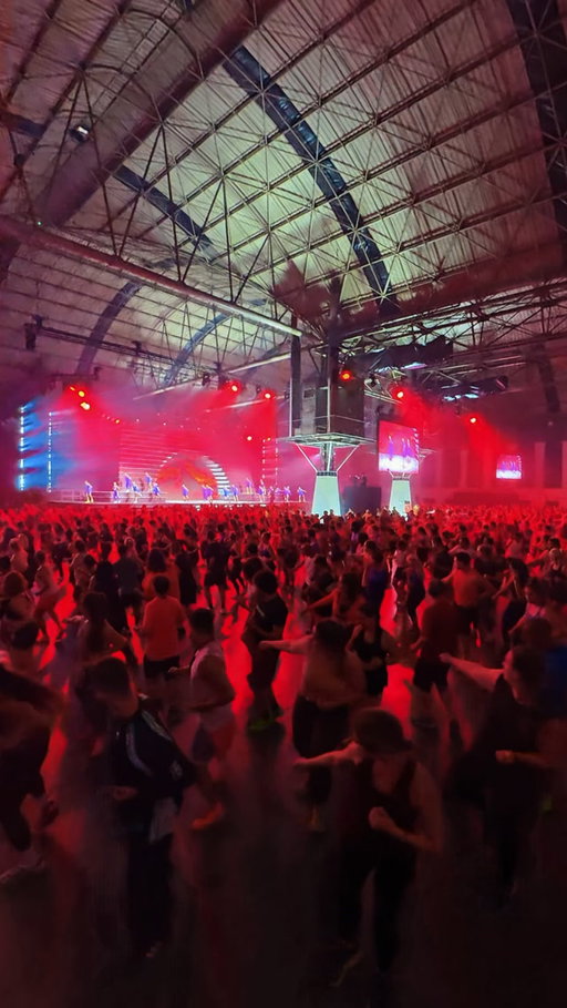 This is what happens when the BODYCOMBAT family gets together. 🥊

1,500 people moving as one. Barcelona, you really came out swinging. ¡Qué locura! 🇪🇸🔥

#adidadlesmills #lesmillslivebarcelona #bodycombat