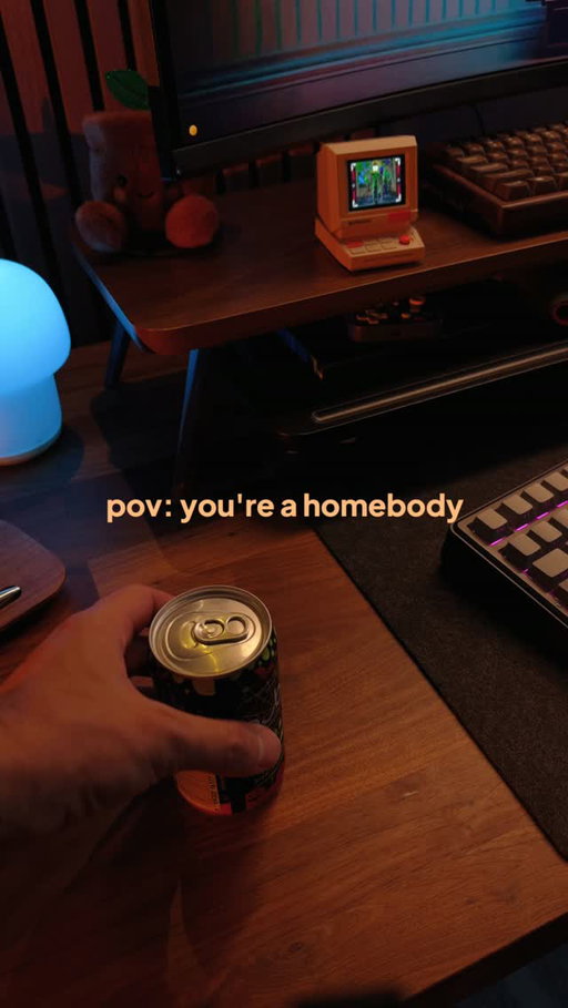 Just a homebody and his desk

#desksetup #gamingsetup #cozyspace #setupinspiration #homebody