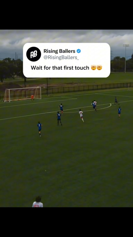 Bro just violated that defender with one touch… 😭

The ball gets played into him and instead of taking a normal touch, he decides to flick it straight over the defender and it lands perfectly into his path. The execution, the confidence and the composure to pull that off is ridiculous. defenders genuinely have no idea what to do when attackers start playing like this, because how are you even supposed to defend against someone who can turn a simple pass into a moment like that 😮‍💨😮‍💨

🎥: jaymaje67