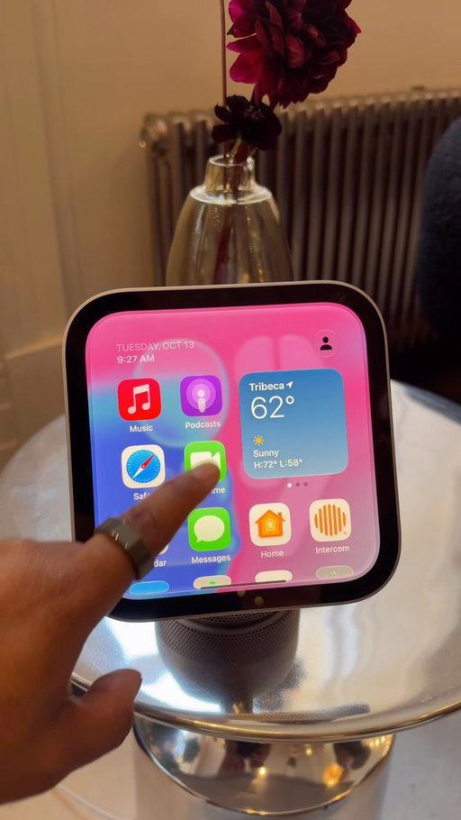 The HomeView is a pretty cool smart home product. I like that I’ll have my own personal experience, while my roommates will have another. Pre-orders open today, and the HomeView officially releases on November 13. It costs C$429! Check out MobileSyrup.com to learn more!