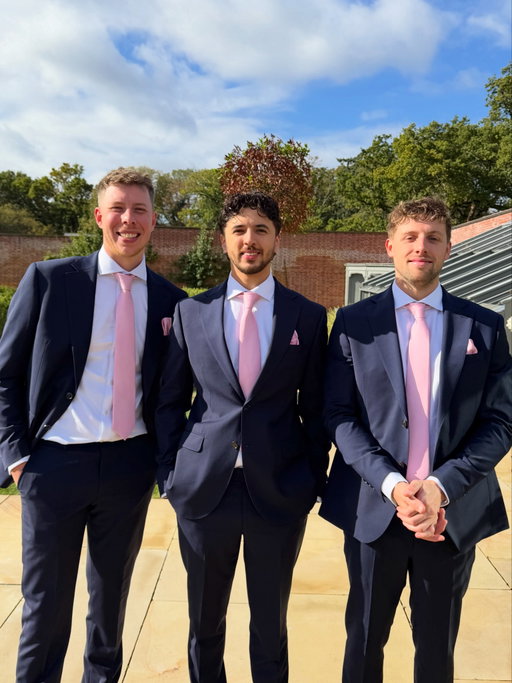 Lovely day out. Bit of a wedding going on. 

Congrats to my favourite degenerates @megan_hulme & @reevhd 🥹