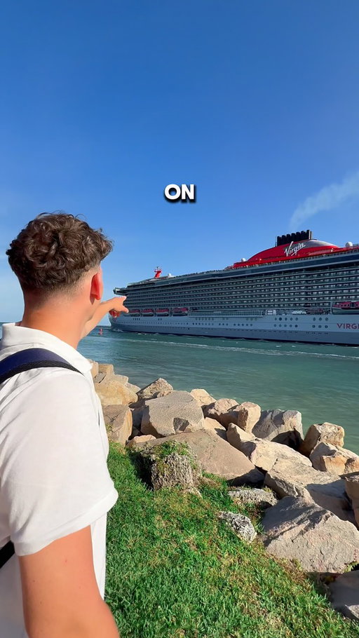 Is food UNLIMITED on a cruise ship?! 🤯🍔

Buffets, pizza, burgers, desserts, and unlimited soft serve 🍦 But some restaurants cost extra. Here’s what you actually get included in your cruise fare! 🚢

🌊🌊🌊🌊🌊🌊🌊🌊🌊🌊🌊🌊🌊🌊🌊🌊🌊🌊🌊🌊 #cruiseship #cruise #cruiseaddict #cruising #cruisefood