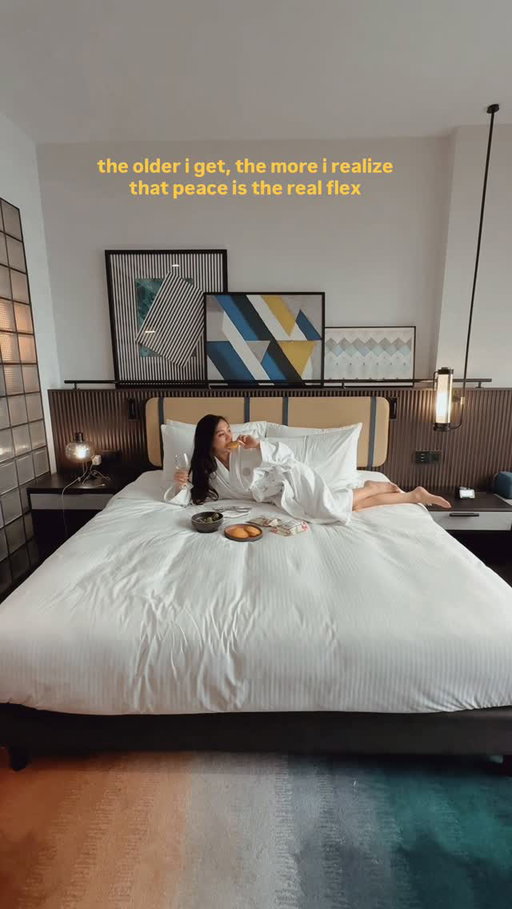 When your definition of luxury is building a life you don’t need to escape from ✨ 

Just checked in @pullmansingaporeorchard 🇸🇬 

#singapore #travel