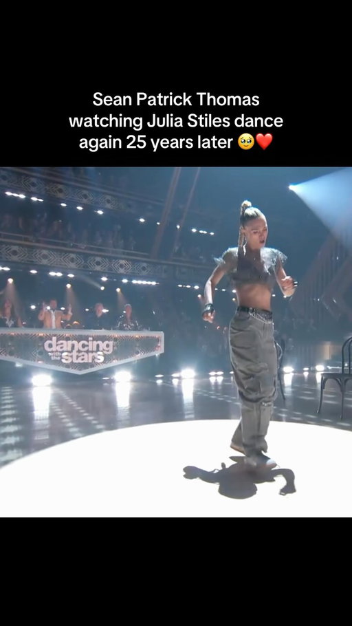 I’m not crying, you are 🥹😭 @missjuliastiles @ezra.sosa #dwts #savethelastdance #nostalgia #juliastiles #dancingwiththestars