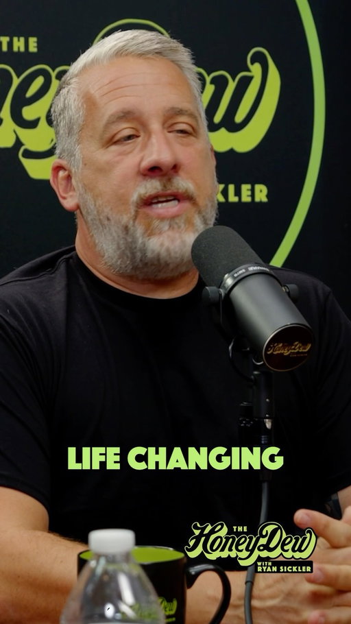EMDR therapy works! My HoneyDew this week is Eddie Ifft! Eddie Highlights the Lowlights of a weed cookie that opened doors that have never closed and how that anxiety shows up everywhere from airplanes to elevators.

Come see me live! 🎟️🎟️ ryansickler.com/tour 
November 6 & 7 - Tampa

November 20 & 21 - Phoenix

December 4 & 5 - Denver