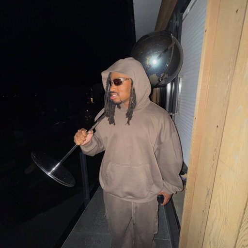Summer was on sum shit this year I stg 🏋🏿‍♂️🌎📈🎢🏗️ @m_experiment