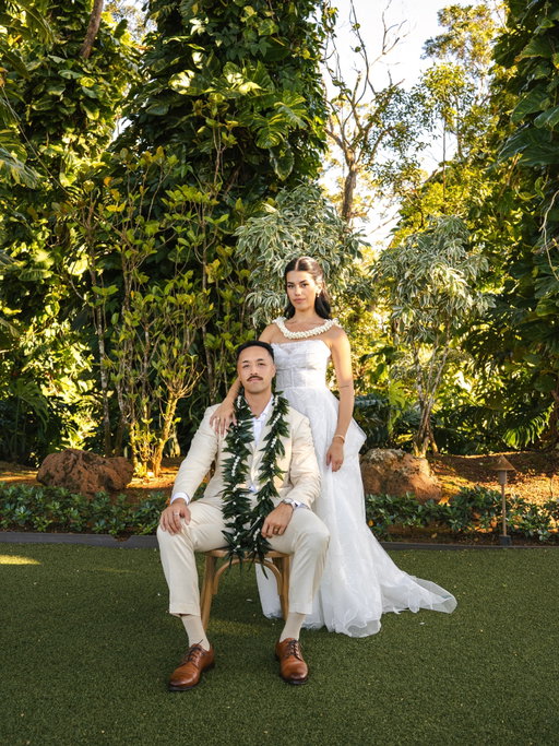 Got married btw 

10.11.2026 my new favorite day 

Photo: @crossfilms 
Venue: @sunsetranchhawaii
HMUA: @faithandbeautyhawaii
Dress: @jennyyoonyc
Florist: @mariebloomsfloral