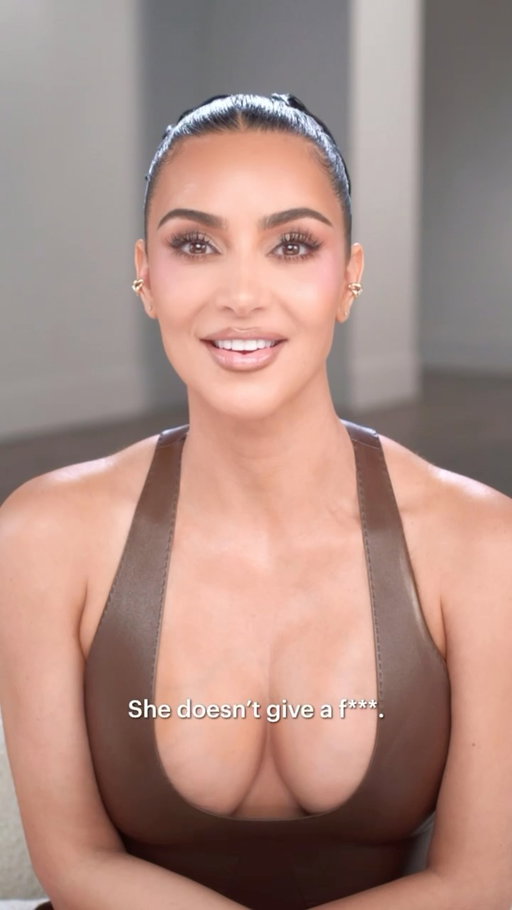 😂 New episode tonight!! 9pm pst/midnight est on Hulu @kardashianshulu