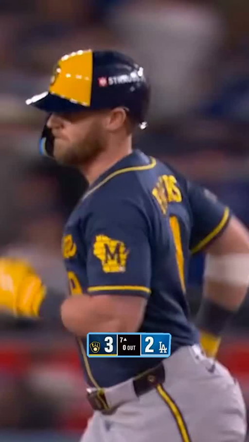 JAKE BAUERS AND GARRETT MITCHELL GO BACK-TO-BACK TO REGAIN THE LEAD IN THE SEVENTH

#mlb #baseball #brewers #homerun #postseason