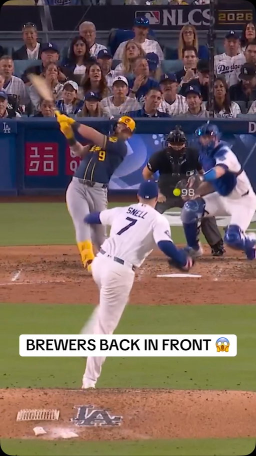 Jake Bauers homers in the top of the 7th to put the Brewers back in front of the Dodgers! 🤯

(via @MLB)