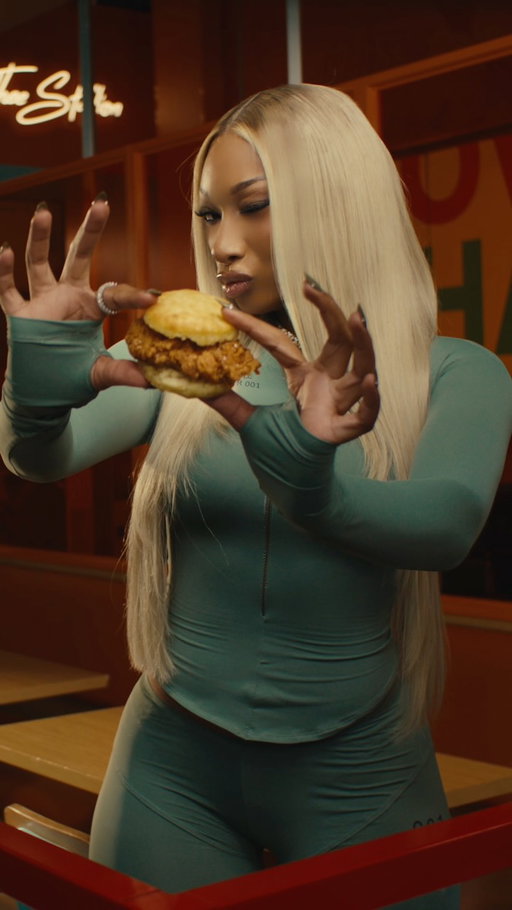 A little something sweet for Thee Hotties 🍯 #PopeyesPartner 

First 100 guests to buy the Honey Chicken Biscuit on FRIDAY OCTOBER 16TH at THEE Popeyes (1427 Washington Avenue, Miami Beach) get one of my exclusive Honey Chicken Biscuit T-shirts!

Limit one T-shirt per ticket/order while supplies last.