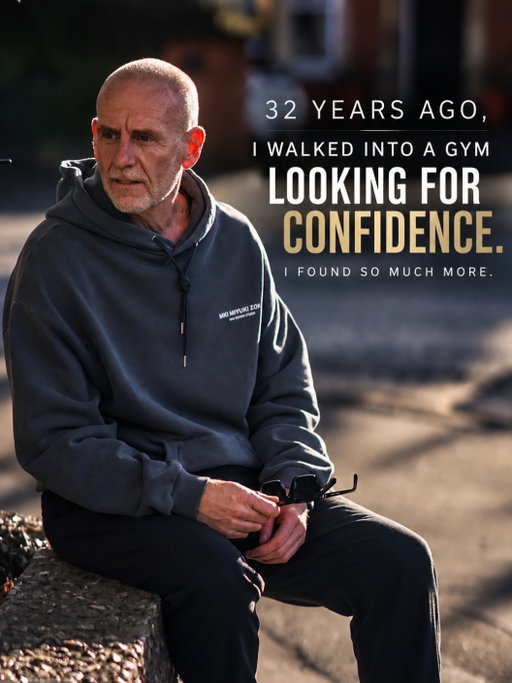 32 years ago, I walked into a gym for two simple reasons.

To improve my body shape.
To feel more confident in myself.

I had no idea how much that decision would change my life.

What started as a physical goal became something far more important.

Discipline. Mental strength. Self-belief. A better mindset.

23 years later, at 47 I started sharing my journey on social media.

Not because I had all the answers.

But because I wanted to show others what consistency can do, regardless of age.

Now, at 56, my priorities have changed.

I still care about how I look. Of course I do.

But I care far more about how I feel, how I move, my mental wellbeing and the quality of life I’m building for the years ahead.

I STARTED FITNESS TO CHANGE MY BODY.

I STAYED BECAUSE IT CHANGED MY LIFE.🫡

#darrenkbranch 

📸 @helengr33n
