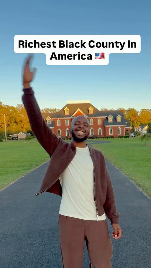 Would you visit Charles County, MD? Full video coming soon on my YT channel. 

Renz @thehairjefe owner of @salonrenz 
Roche @paloozawatson owner of @charlescountyneurology 
Quan @iam_quantill Charles County Realtor 
The Charles Restaurant @the_charleslp 

If you want to learn how I used content creation to get paid to travel the world, comment
“FREEDOM”

#charlescounty #Maryland #DMV