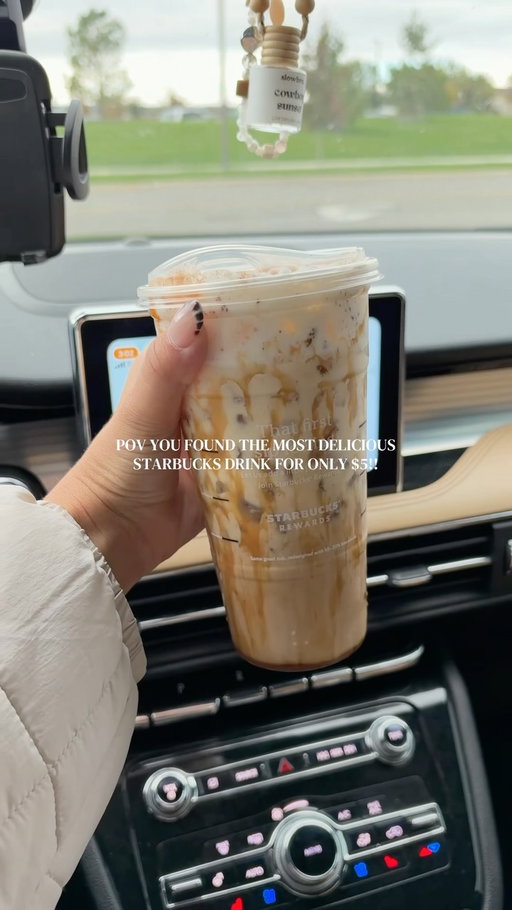 This drink IS SO GOOD!!!! I can’t believe it’s only $5!! ✨🧸🥹💕⭐️ @starbucks #lifestylecreator #starbucks #starbucksdrink #statbuckshack #starbucksorder