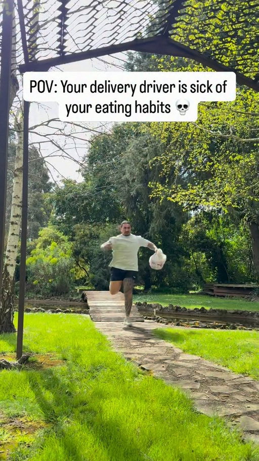 Not all heroes wear capes 💀😂

@mymusclechef 💪🏽 

#ad