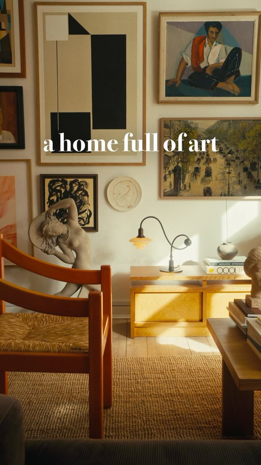 There’s an art to living with a lot of art. I’m still trying to figure it out and learning a long the way. 
.
.
.
#ahomefullofart #interiordesign #copenhagenapartment #artcollection