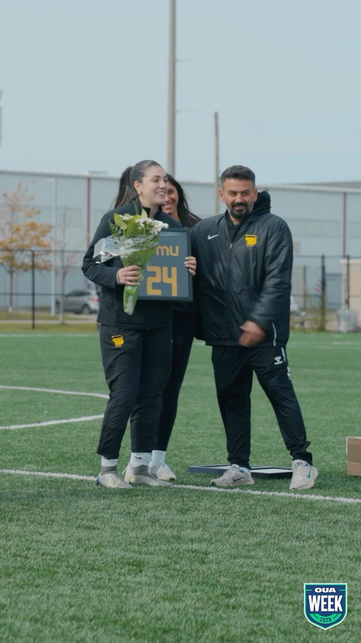 Mic’d up with Head Coach @johnyacou for OUA Week 🎙️

#OUAWeek | #OUA | #OnTheRise 

@ouasport

🎥x🎬: @krushotit